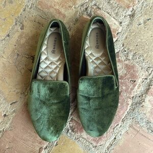 Birdies Starling Loafers in Army Green Velvet
